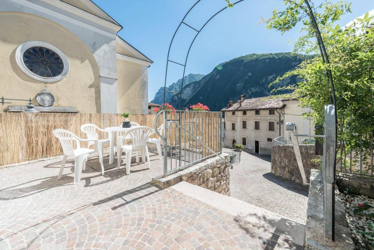 Appartamento Ania Vista Castello Tenno Exterior photo