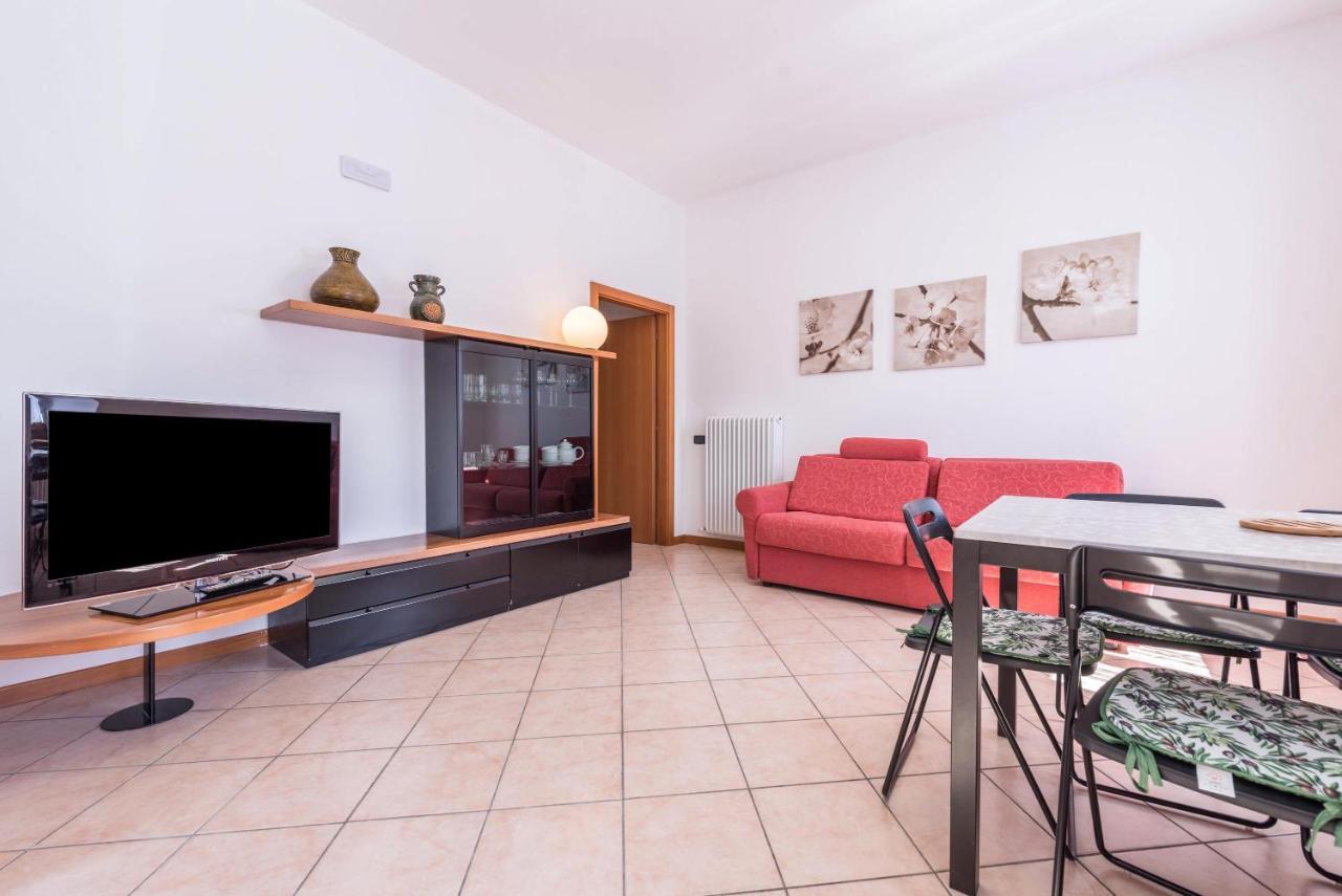 Appartamento Ania Vista Castello Tenno Exterior photo