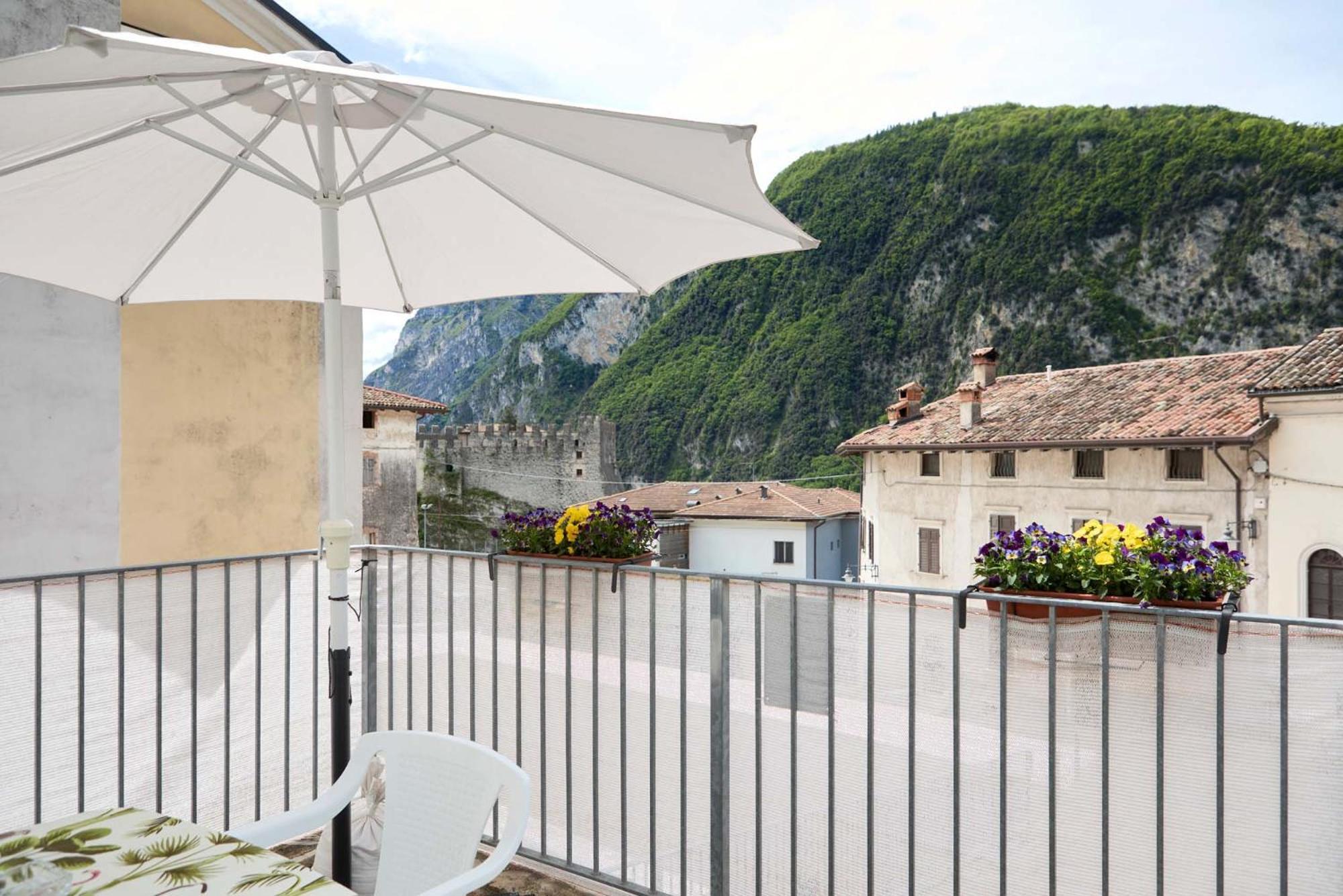 Appartamento Ania Vista Castello Tenno Exterior photo